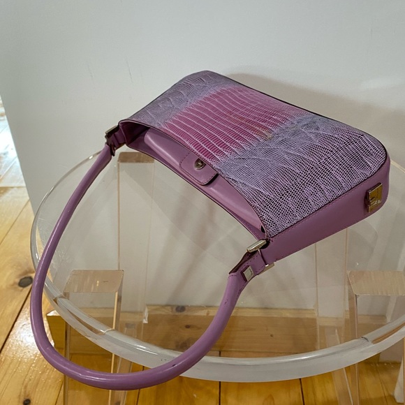Ferragamo baguette bag, Stunning Lavender Embossed Leather, Early 00’s - Picture 3 of 6